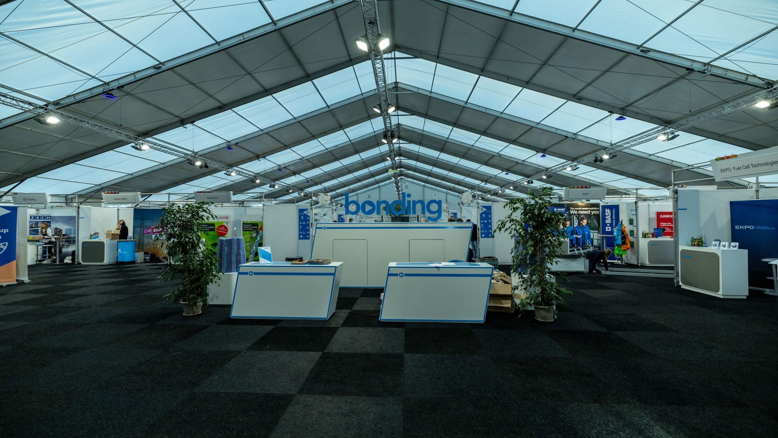„bonding“. RWTH-Karrieremesse.