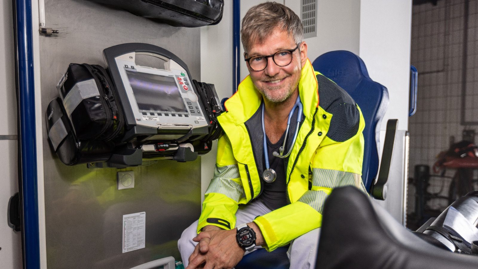 Dr. Lüder Warnken. „Scheiße, ein Notfall!“