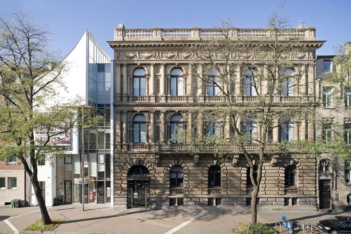 Frauenbilder und Frauenrollen in der Kunst