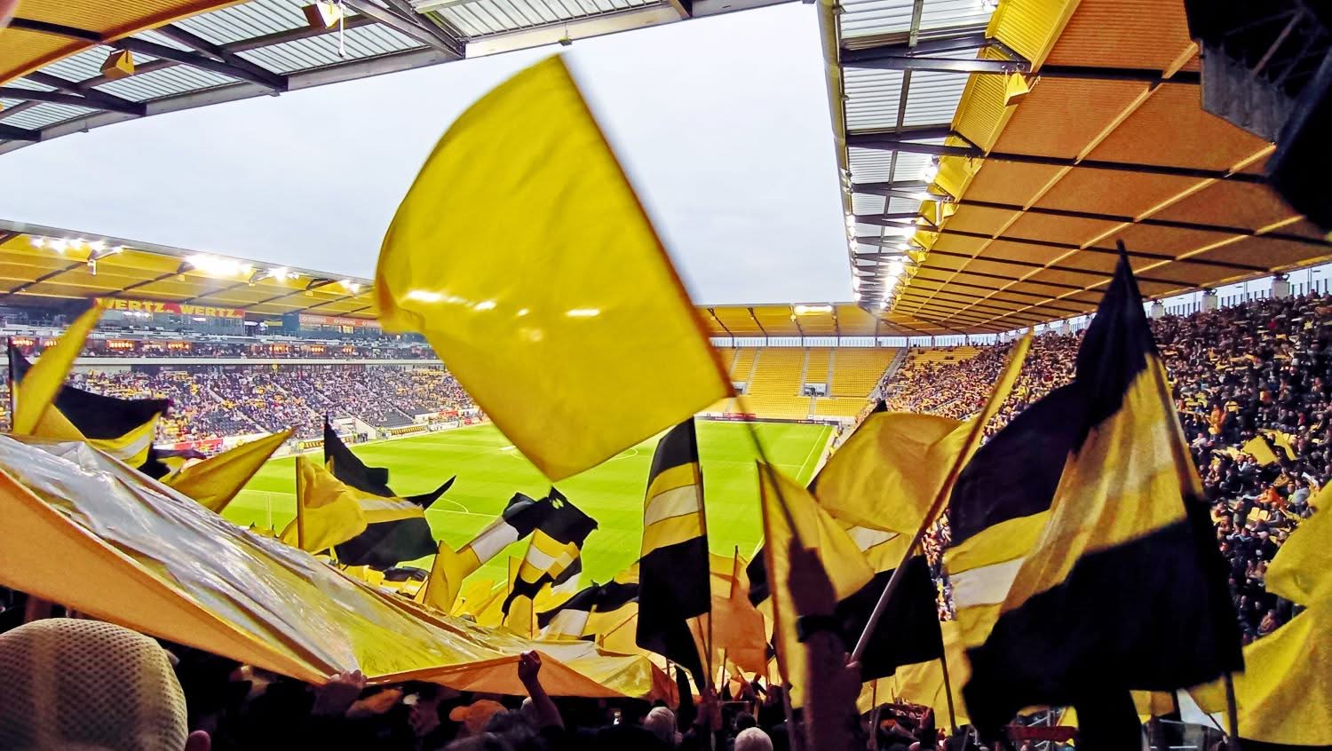 Fußball. 3. Liga. „Alemannia Aachen – SV Waldhof Mannheim“.