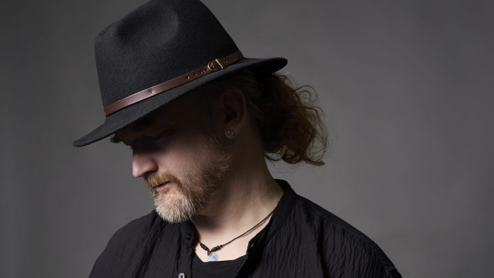 Livemusik mit Singer/Songwriter Joe Bennick.